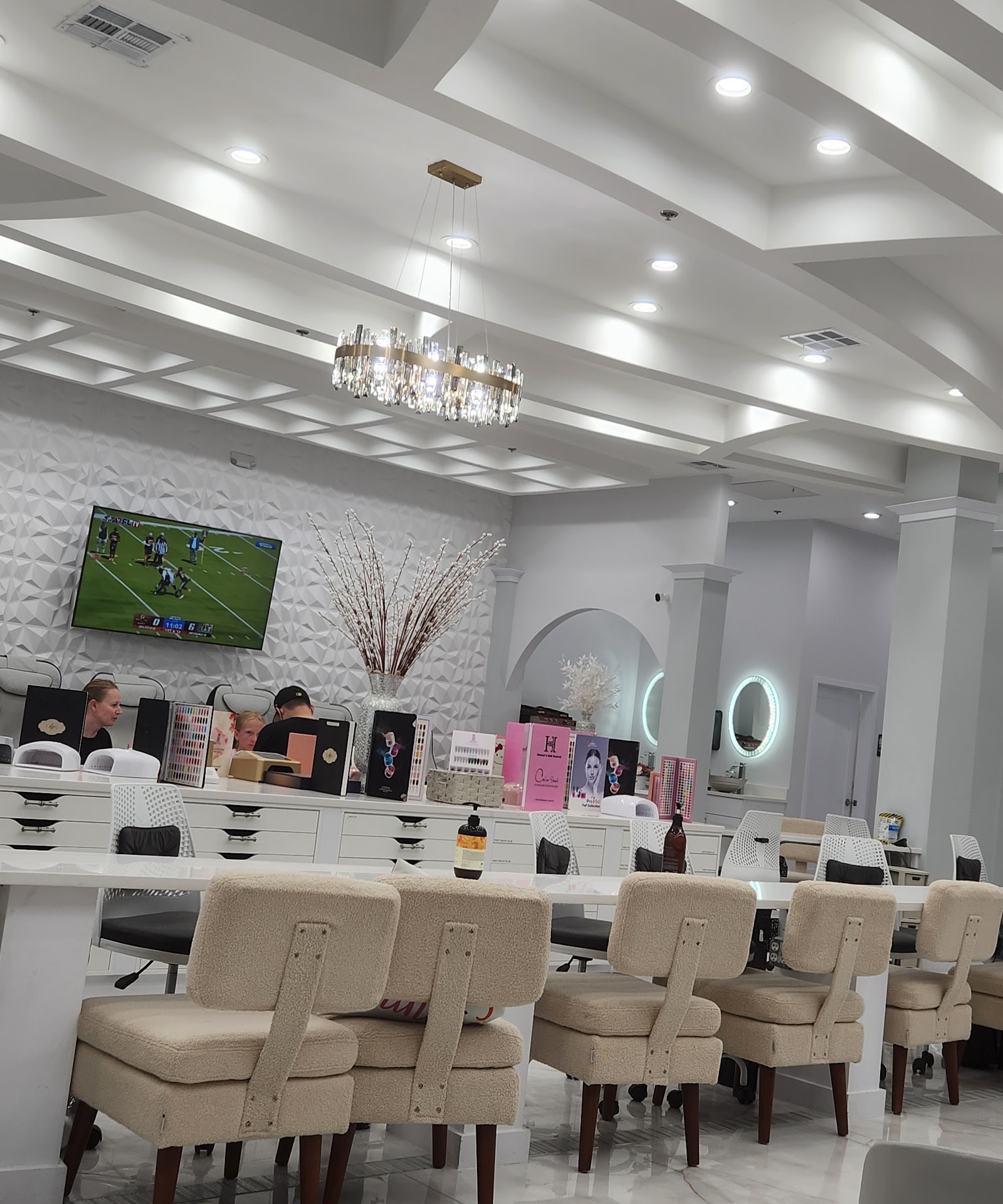 Noire The Nail Bar nail photo 2